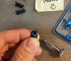 bandai mg qubeley - customization - adding copper wire to custom designed 3d printed parts in fingers