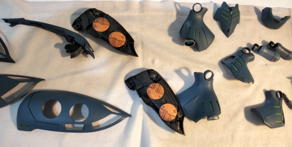 bandai mg qubeley custom - painted parts