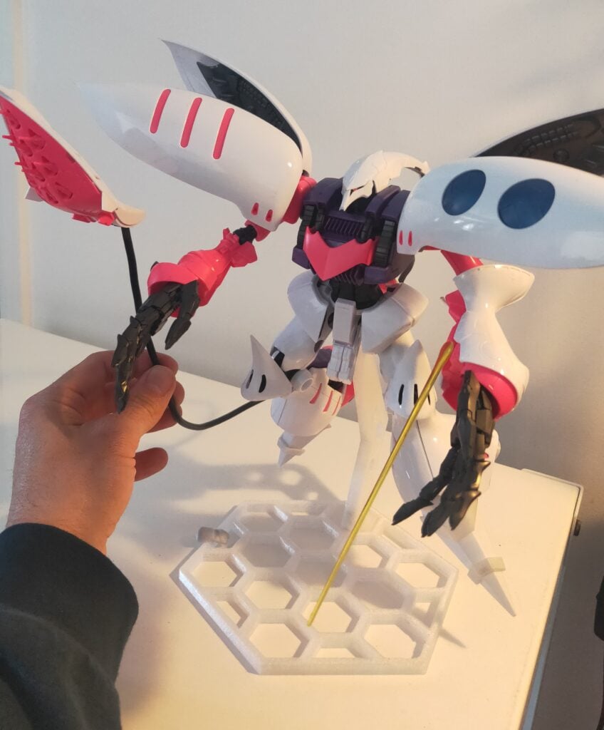 bandai mg qubeley - customization - unpainted with tail