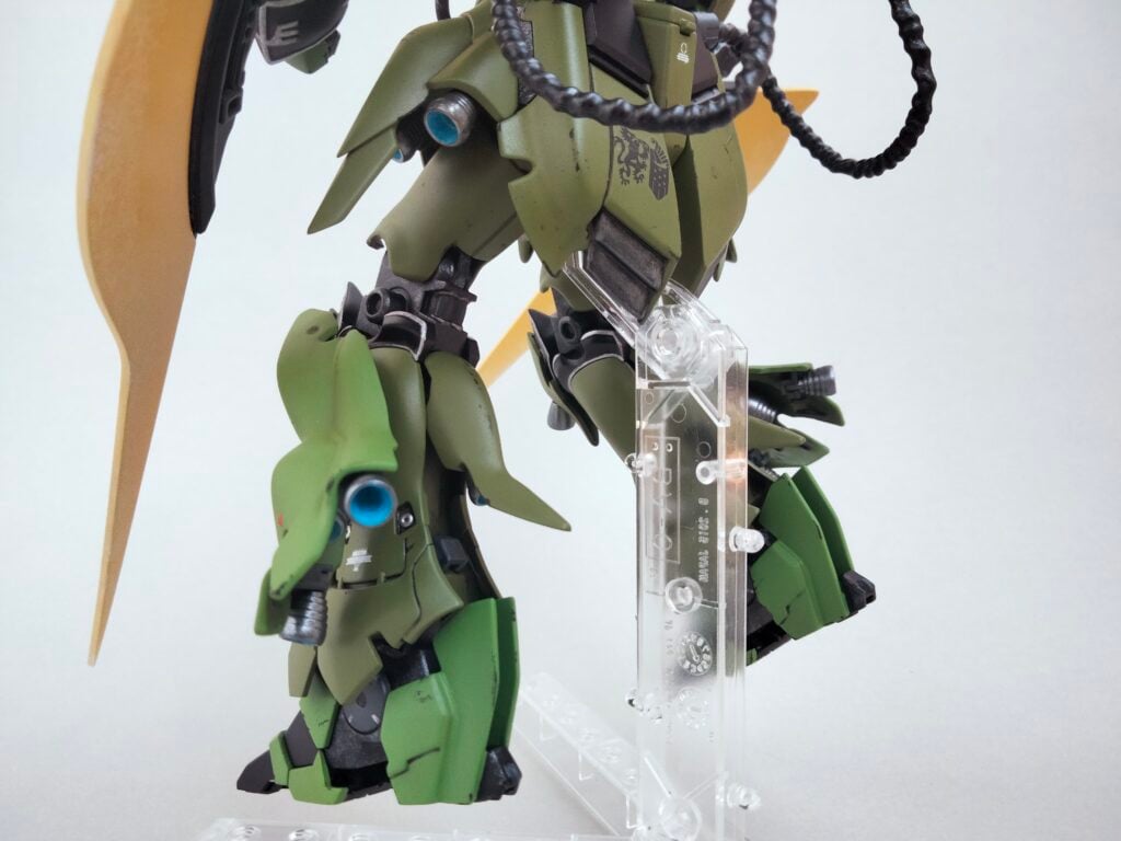 hg-sinanju-custom-final-rear-feet