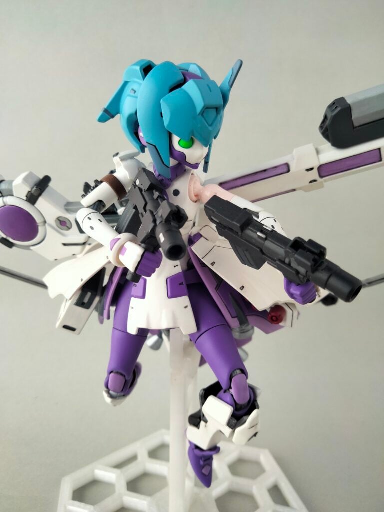 mobile-doll-final-smgs-front-right-close
