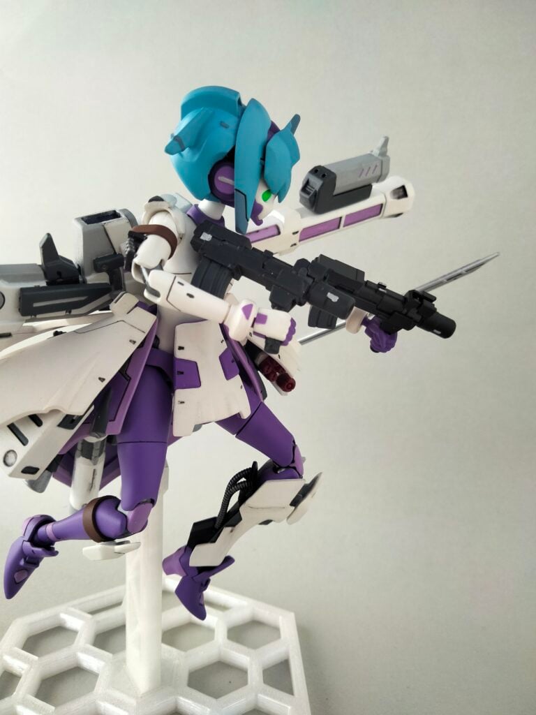 mobile-doll-final-smgs-right-rear-close