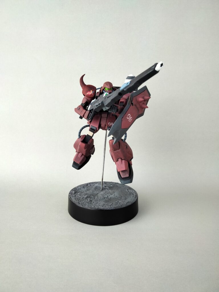 zaku-warrior-front-right