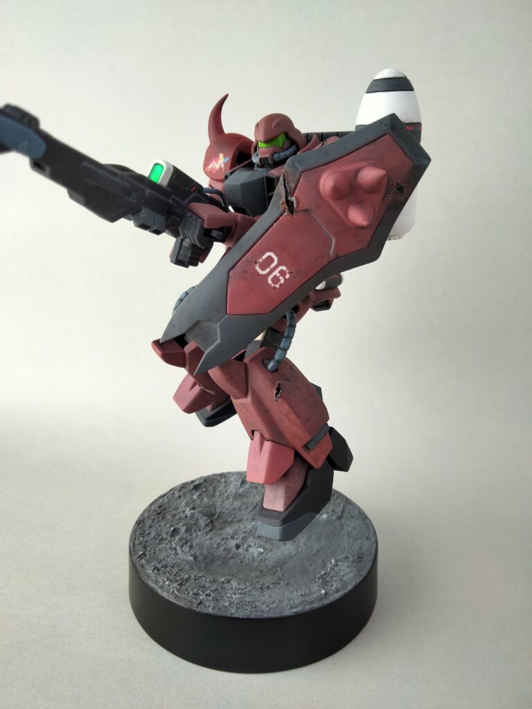 zaku-warrior-left-close