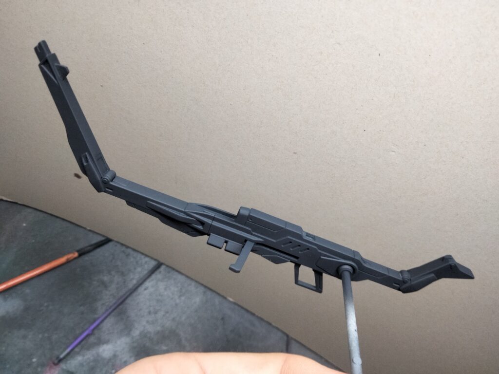 zaku-warrior-painting-primed-gun-2