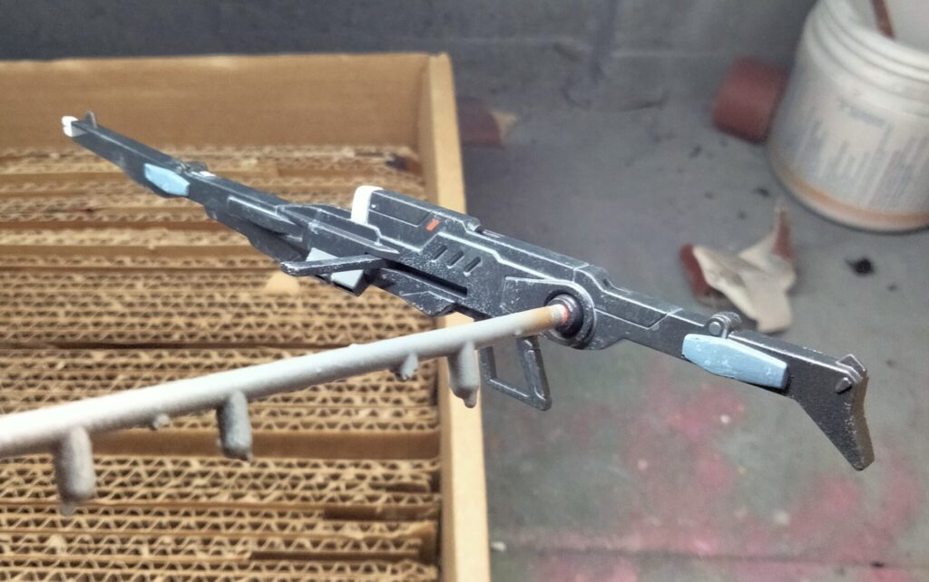 zaku-warrior-painting-gun-1