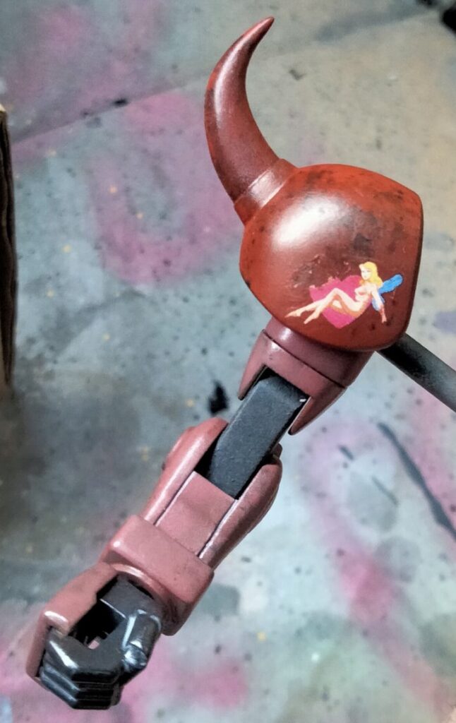 zaku-warrior-painting-right-arm-1