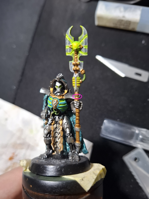 trazyn-repaired-staff-1