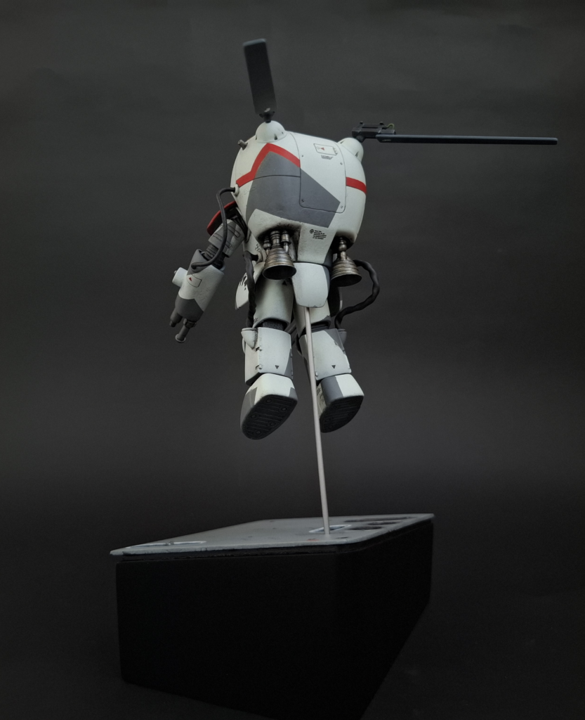 mak-fliege-final-rear-dark-3