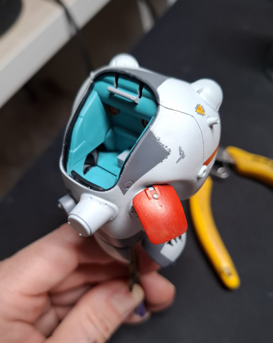 mak-fliege-painting-suit-12