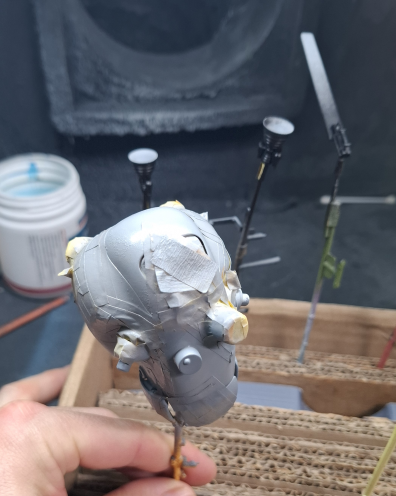 mak-fliege-painting-suit-2