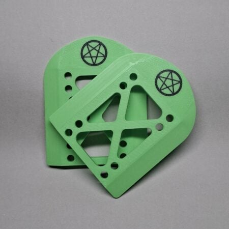 riser-pad-green-black-pentagram-pair